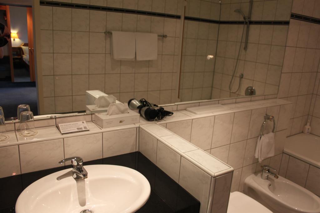 Hotel-Gasthof Die Post Brennerei Frankenhoehe Schillingsfürst Værelse billede