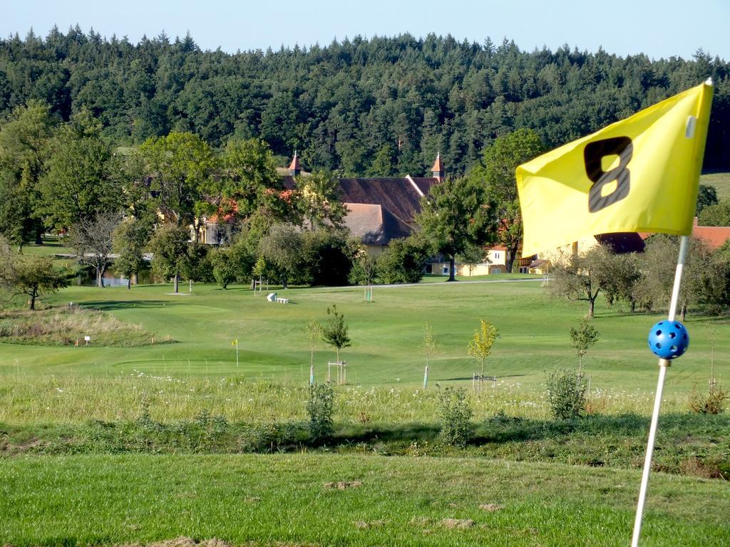 Hotel-Gasthof Die Post Brennerei Frankenhoehe Schillingsfürst Eksteriør billede
