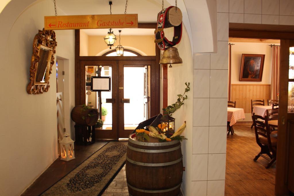 Hotel-Gasthof Die Post Brennerei Frankenhoehe Schillingsfürst Eksteriør billede